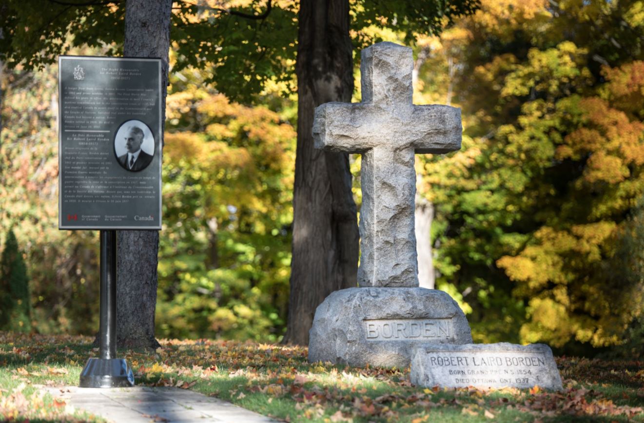 Sir Robert Borden PM monument