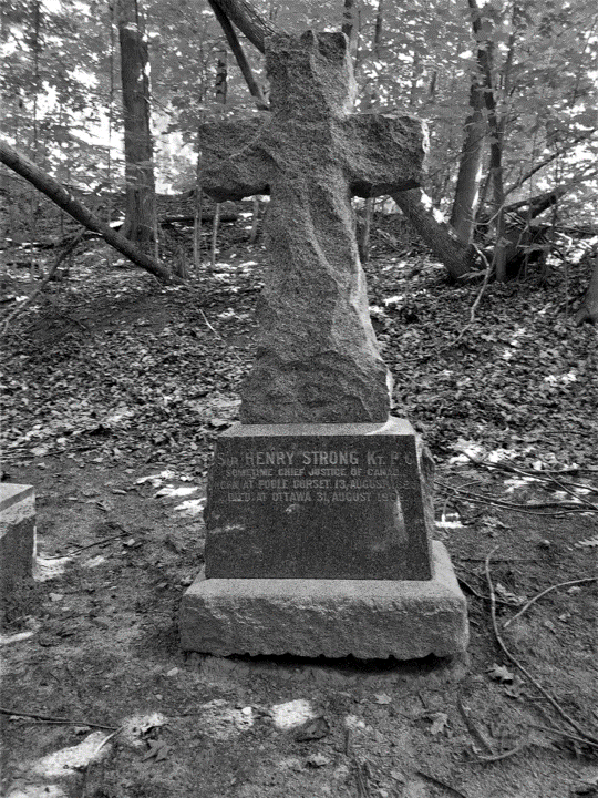 Sir Strong Grave